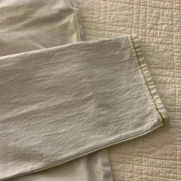 Elizabeth and James - Picture 2 of 5